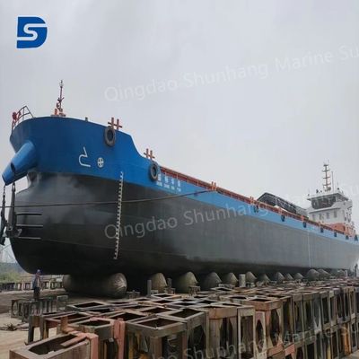 Otomotiv süspansiyonu, endüstriyel makineler ve darbe emilimi gerektiren ağır ekipmanlarda kullanıma uygun siyah kauçuk hava yastığı