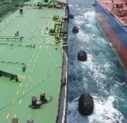 Shunhang Gemisi Yokohama Çamurluk Boyutları ISO 17357 Siyah Deniz İskelesi